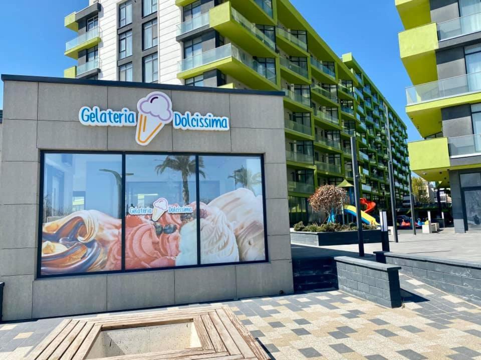 Luxury Kln By Alezzi Mamaia Nord Apartment Navodari Exterior photo