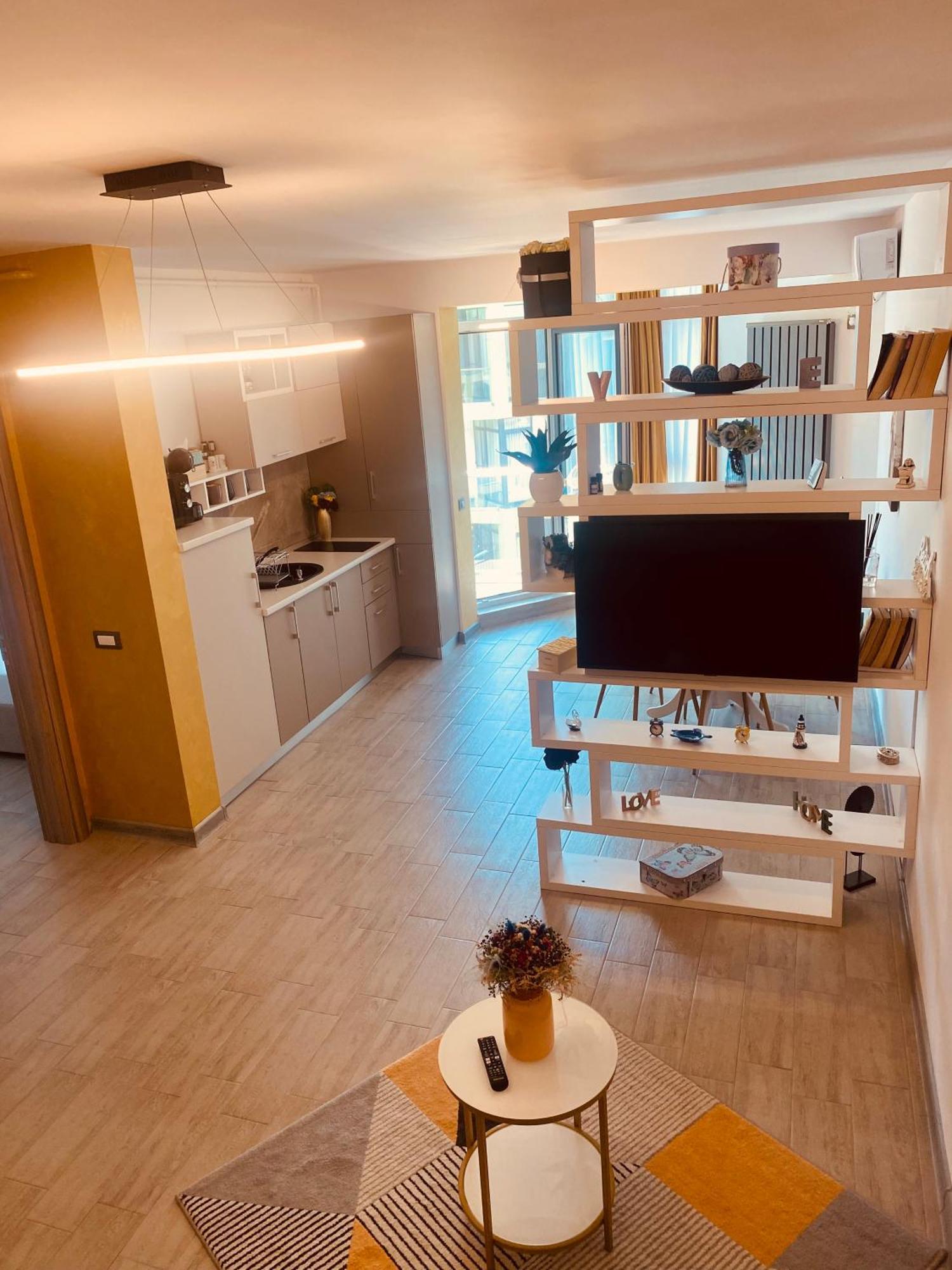 Luxury Kln By Alezzi Mamaia Nord Apartment Navodari Exterior photo